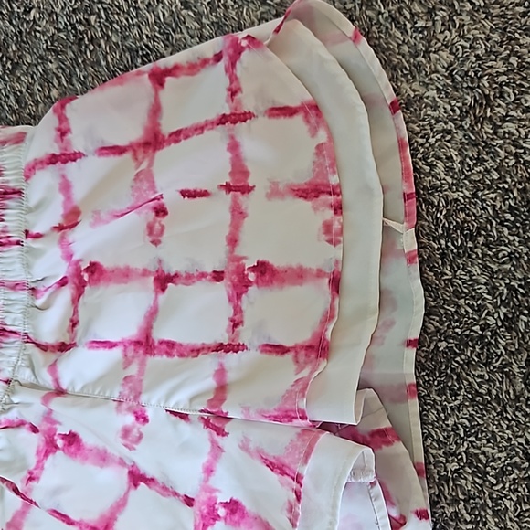 Calia High Waisted Running Shorts - Picture 3 of 4